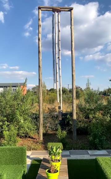 Giant bamboo wind chimes, Midrand